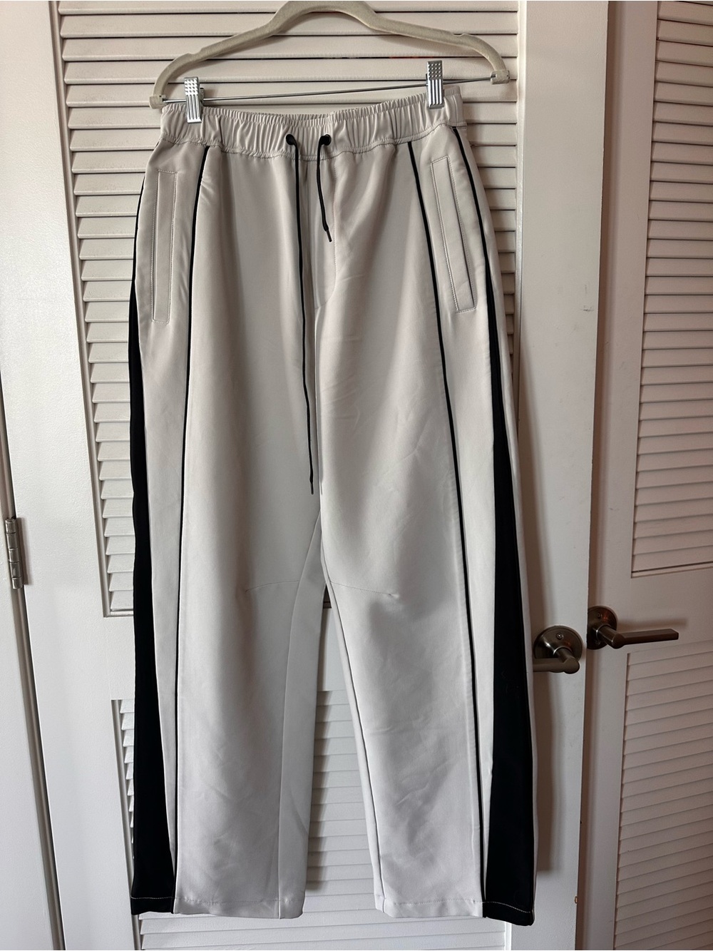 Bershka Men's Casual Track Pants in Light Gray with Black Side Panels